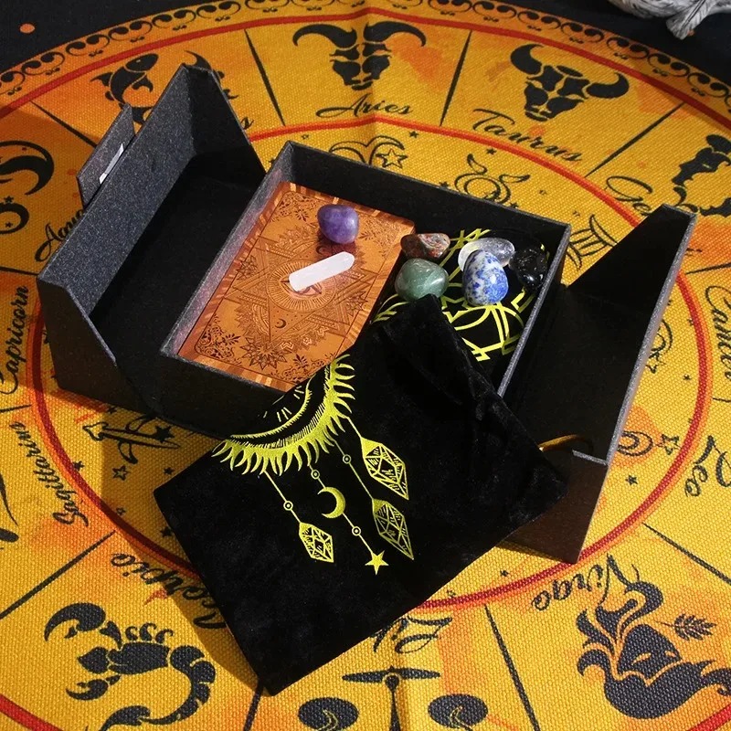 Ediție de colecție cu tematică zodiacală - Set de tarot și cristale Mystic’s Treasure