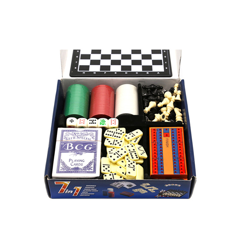 Set clasic de jocuri multiple - Combo de șah, domino, poker și dame